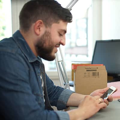 Tanju Düzgün – Versand & Organisation bei iphonedisplayreparatur.com